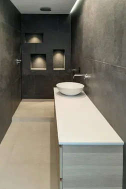 estudios-de-arquitectura-e-interiorismo-en-madrid-bano-negro